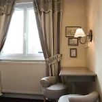 Hotel L'auberge Du Port Des Roches Luche-Pringe