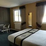 Logis Du Port Des Roches 3* Luche-Pringe