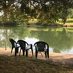 מלון Logis Du Port Des Roches